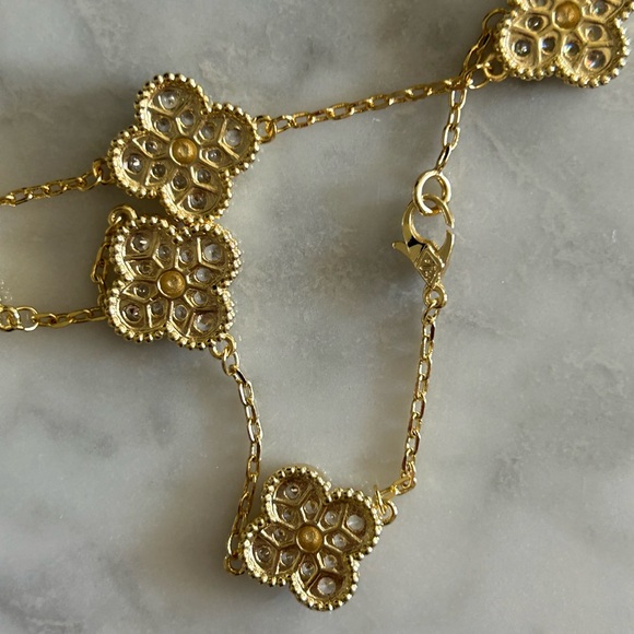 Gold & crystal 10 motif necklace - Picture 3 of 3